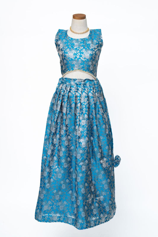 Banarasi 2 pieces crop blouse set with a Bow tie back.