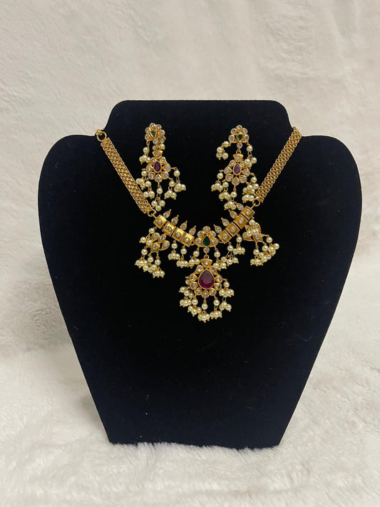 Traditional Pearl Ruby Neckwear