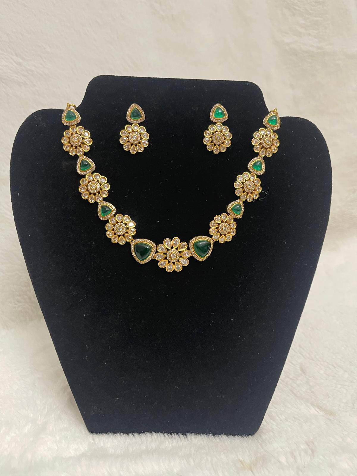 Trendy Dark Green Flower Neckwear!