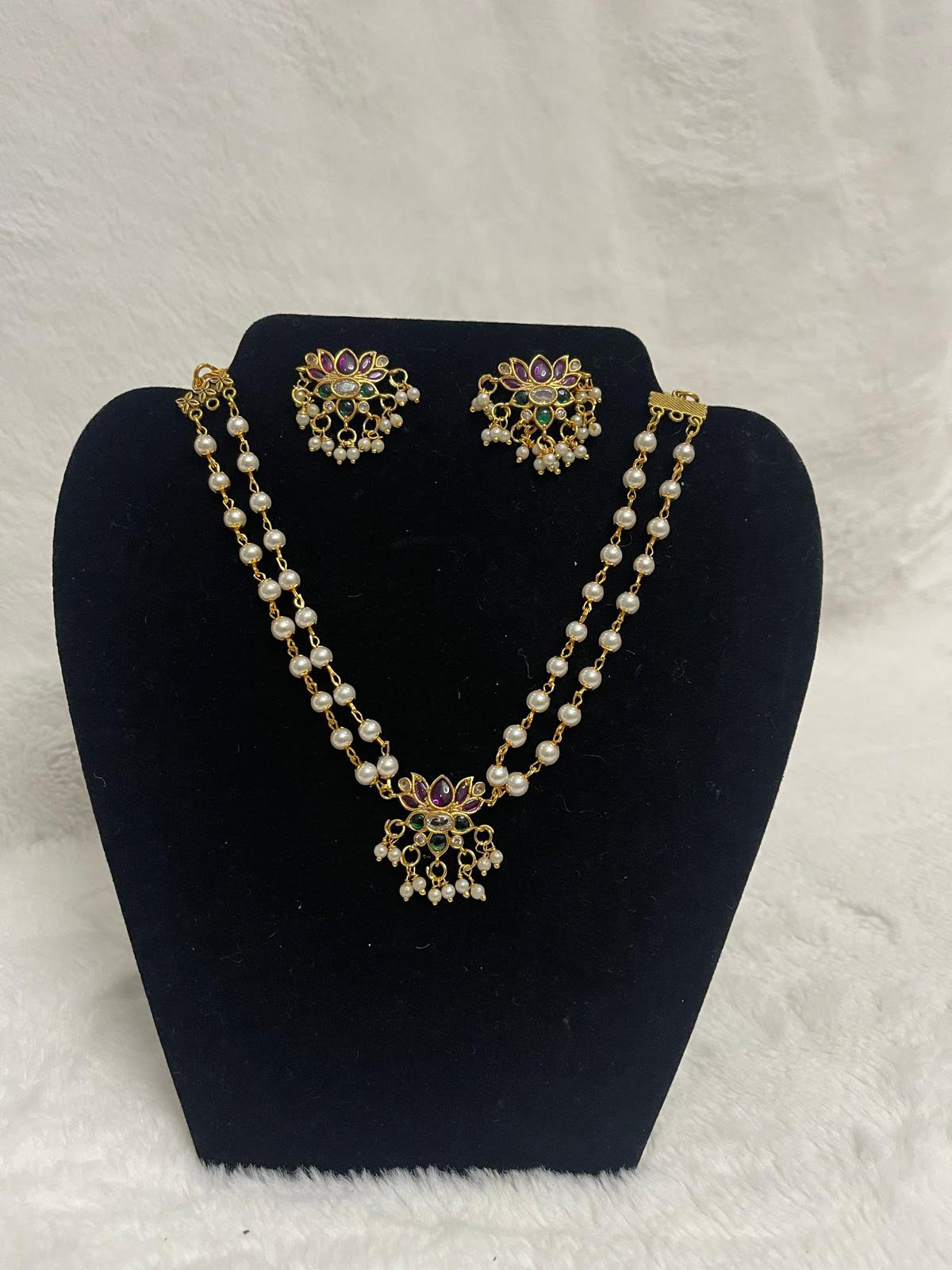 Lotus Double Layer Pearl Neckwear Set